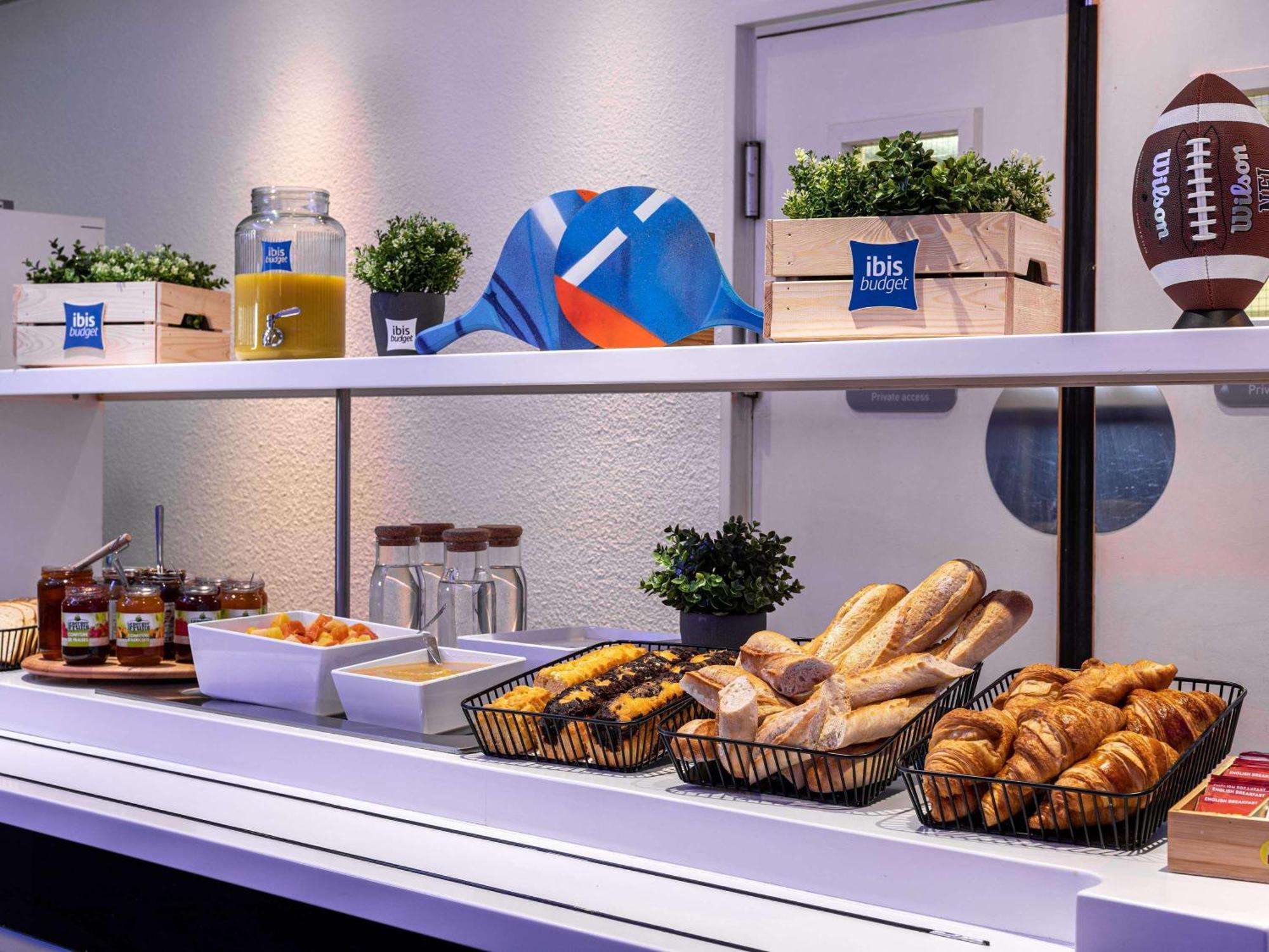 Ibis Budget Wien Messe Esterno foto