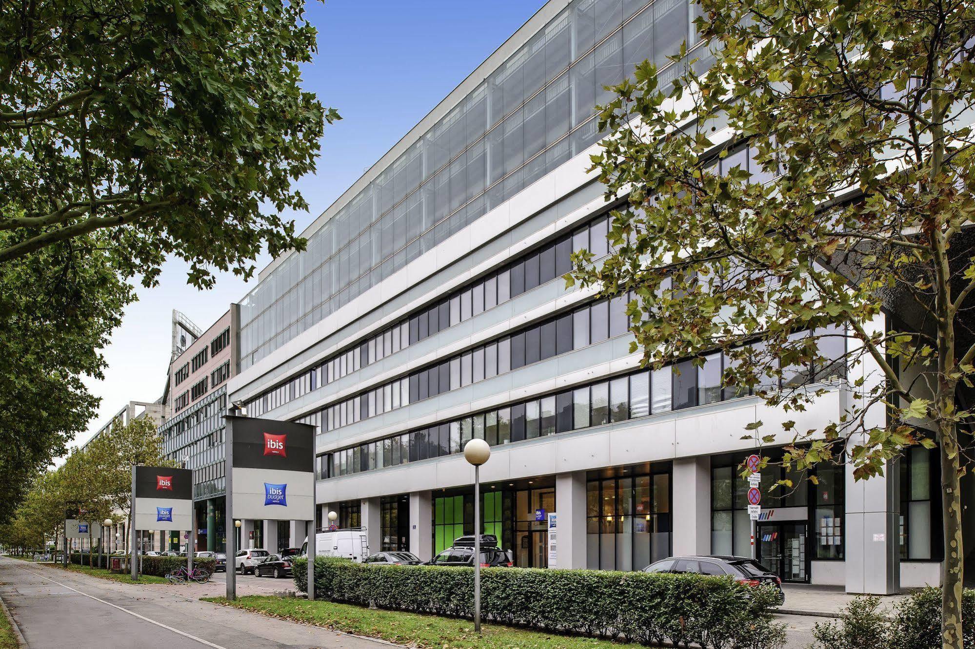 Ibis Budget Wien Messe Esterno foto