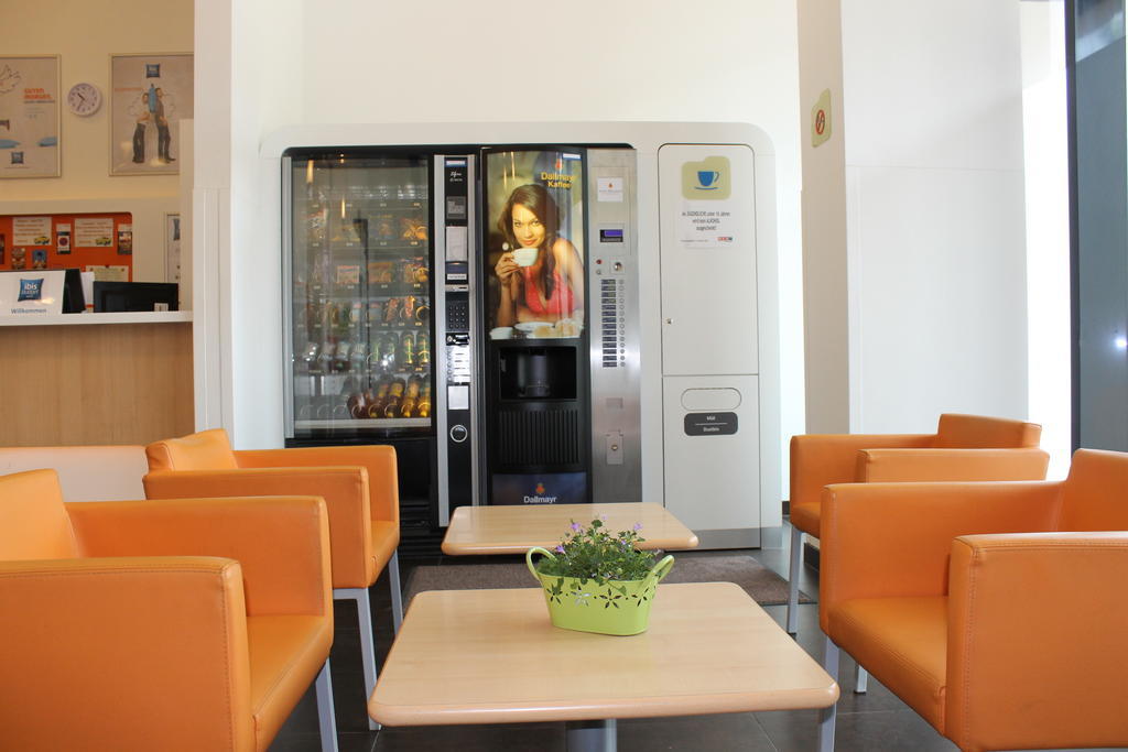 Ibis Budget Wien Messe Esterno foto
